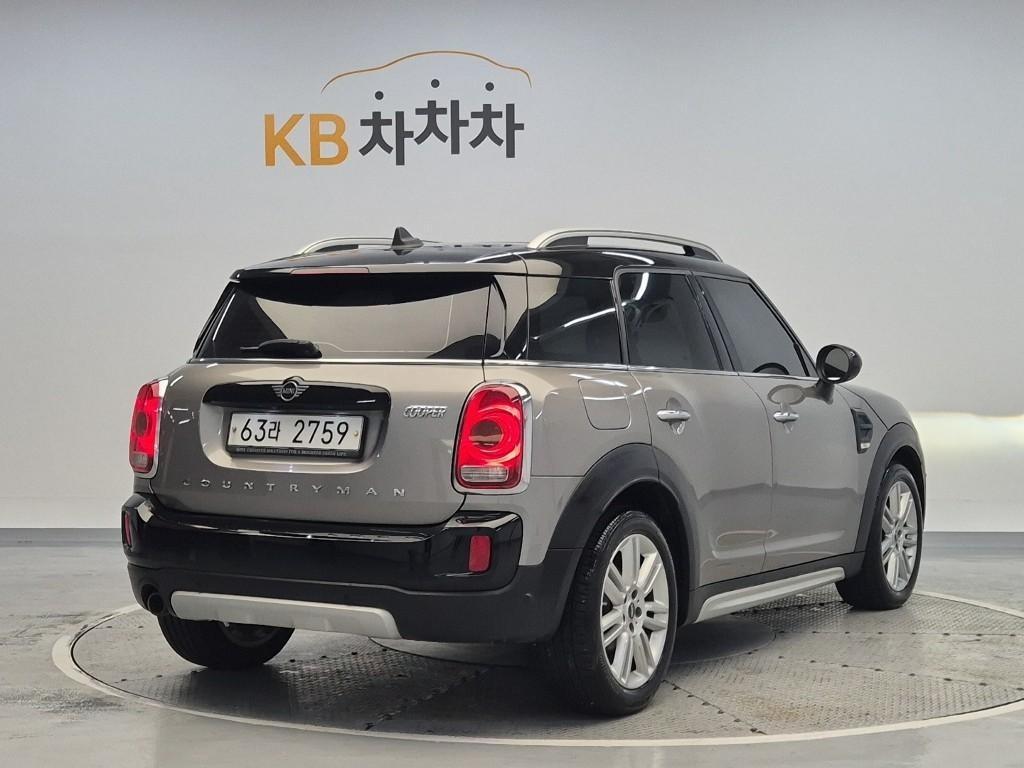 Mini Countryman - Vista 3