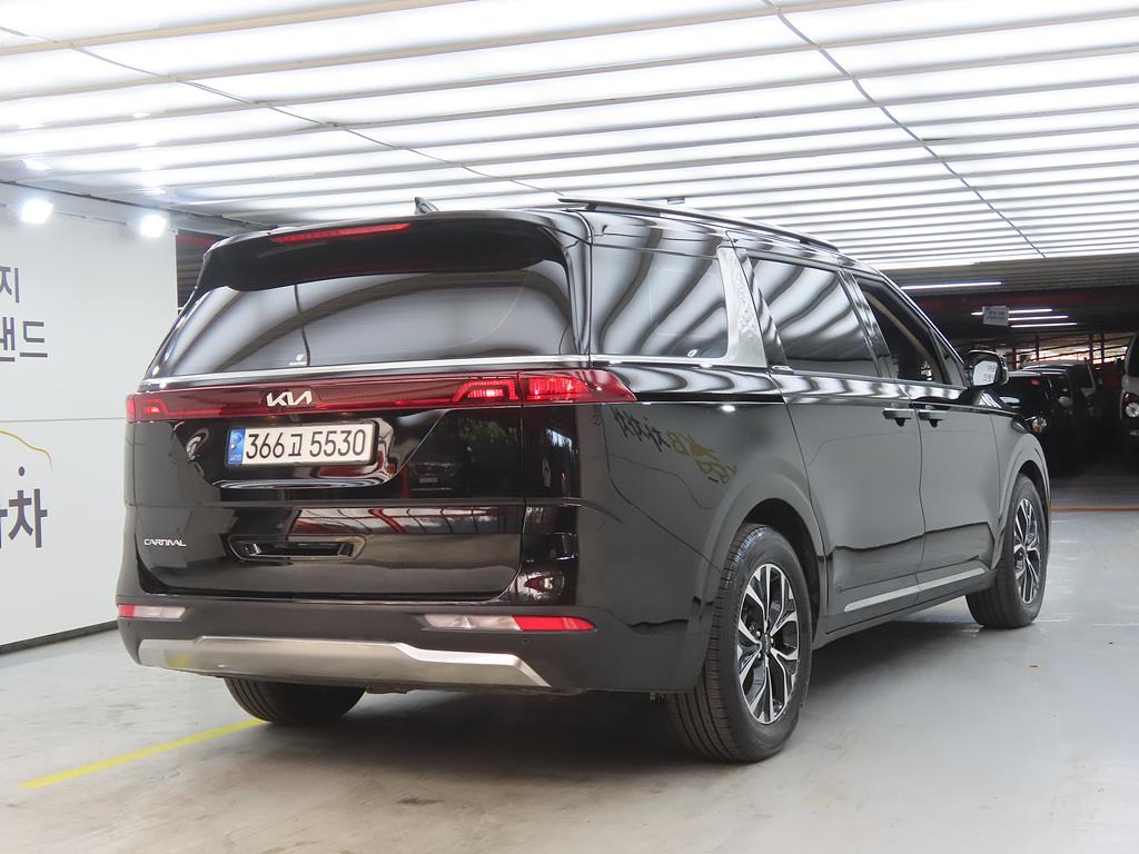 KIA Carnival - Vista 4