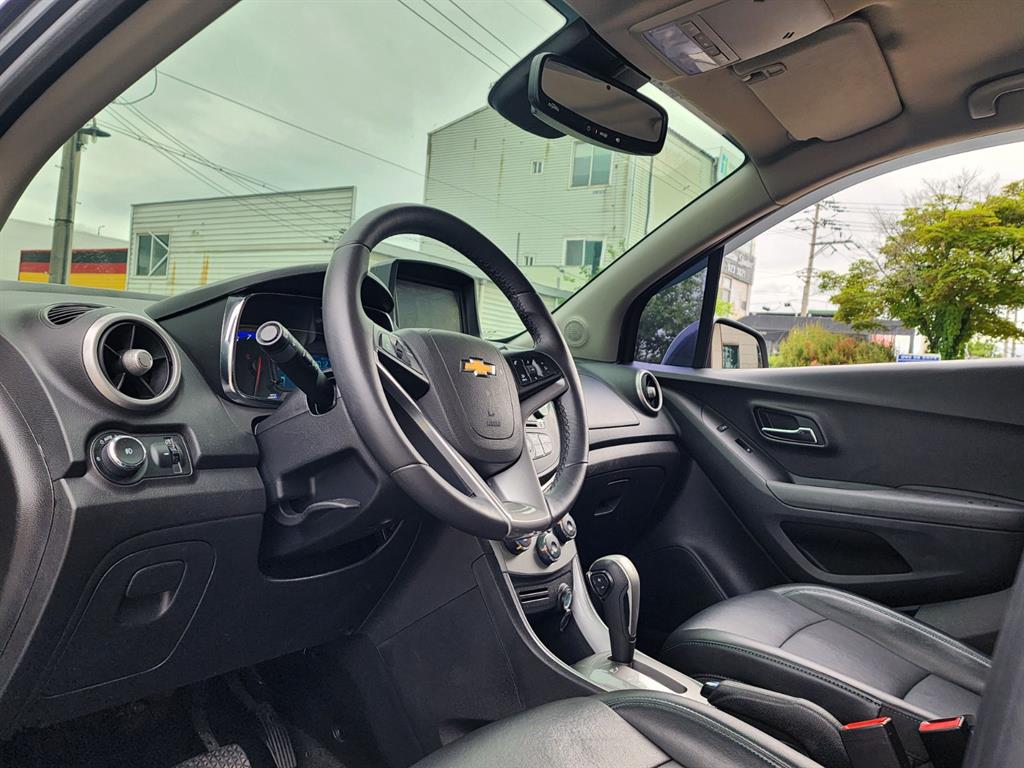 Chevrolet Trax 2016 Gris - Importación desde Corea - HF Imports Iquique - Foto 13