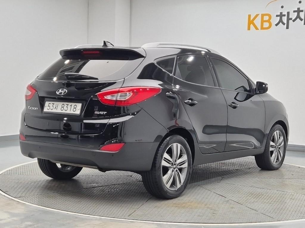 HYUNDAI Tucson - Vista 4
