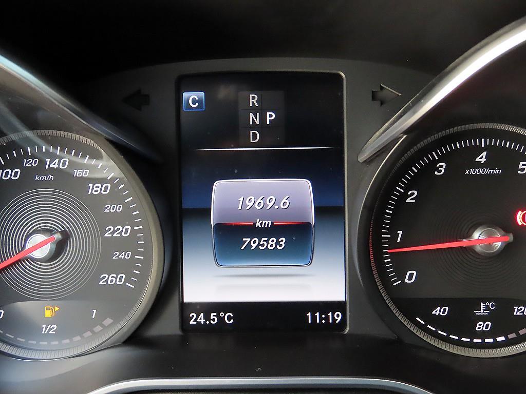 Mercedes Benz GLC Class - Vista 9