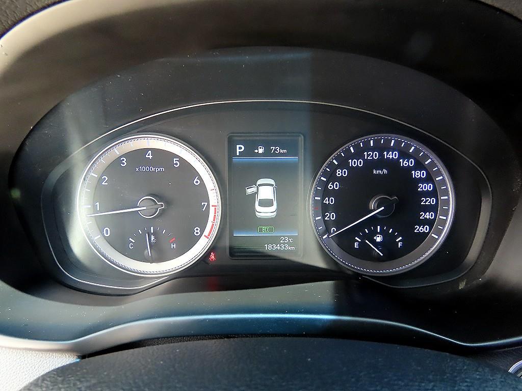 HYUNDAI Grandeur - Vista 9
