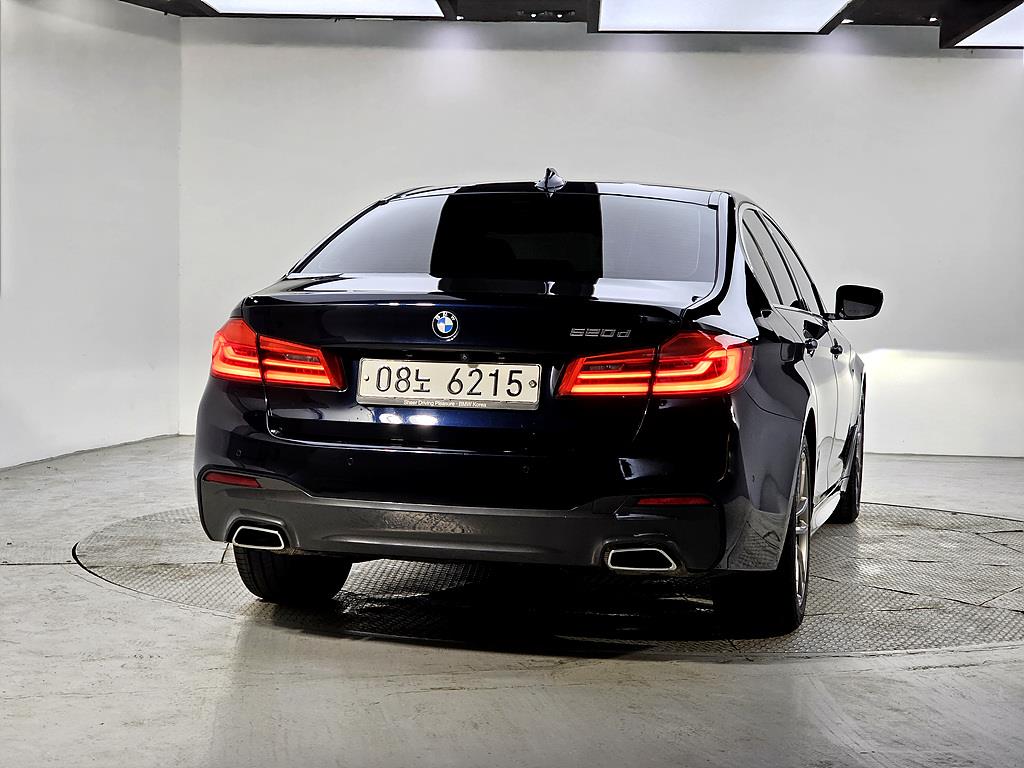 BMW 5 Series - Vista 3