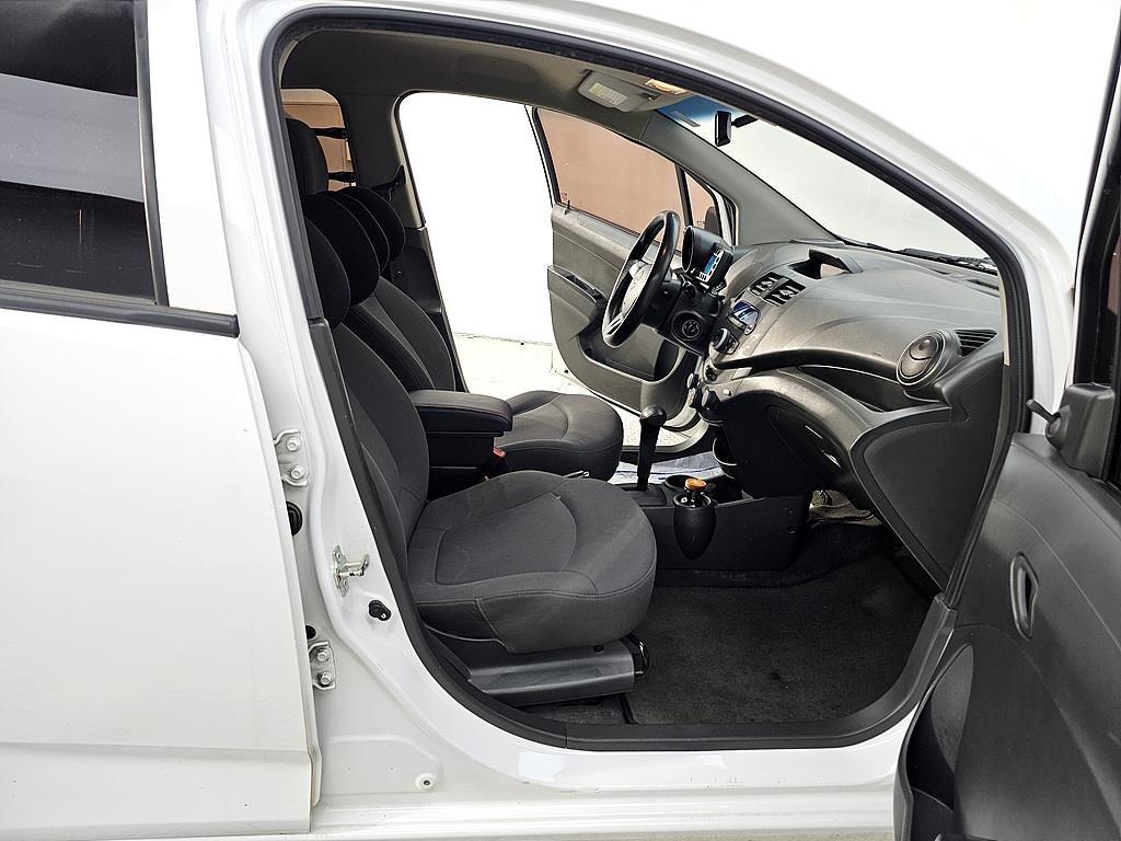 Chevrolet Spark - Vista 5