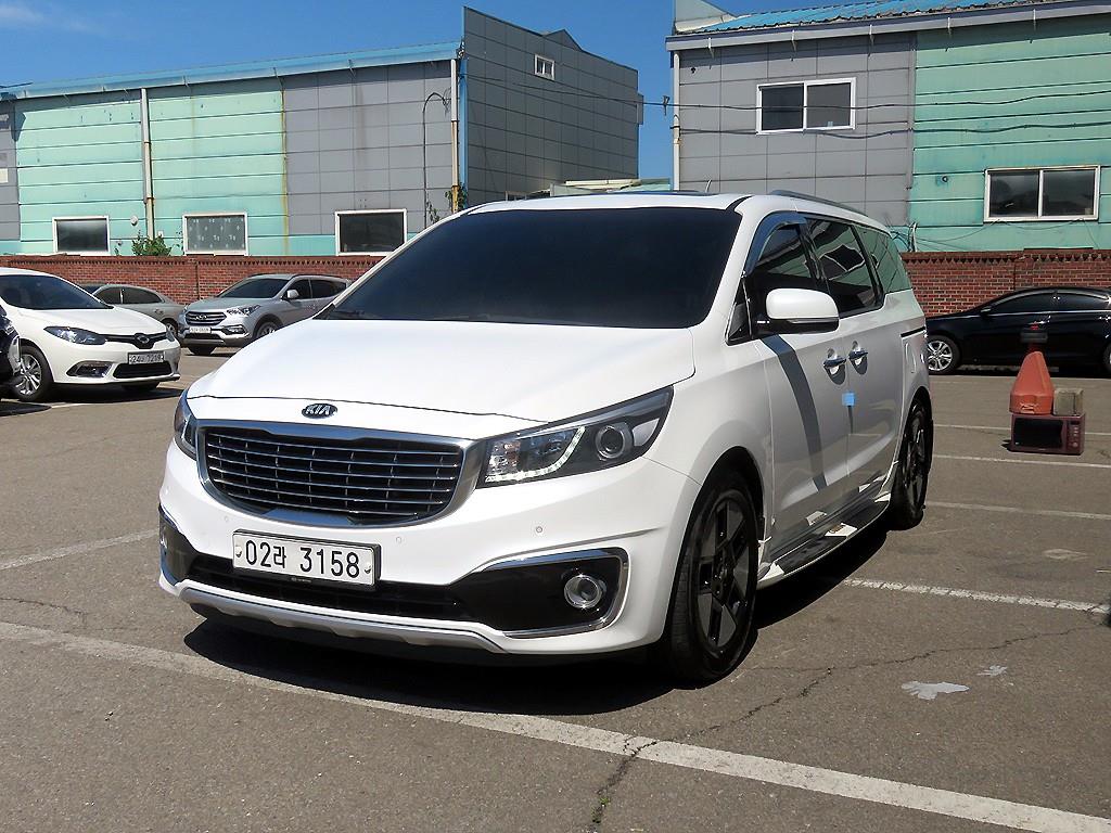 KIA Carnival - Vista 2