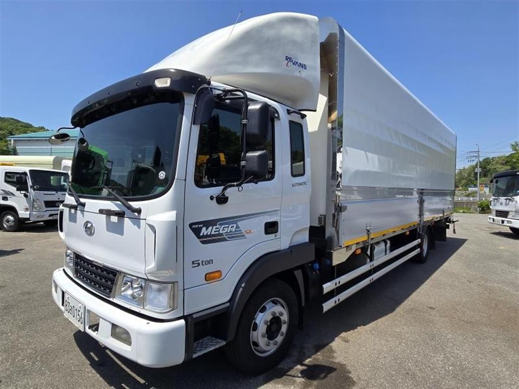 medium and large cargo truck 2021 Blanco - Importación desde Corea - HF Imports Iquique - Foto 1