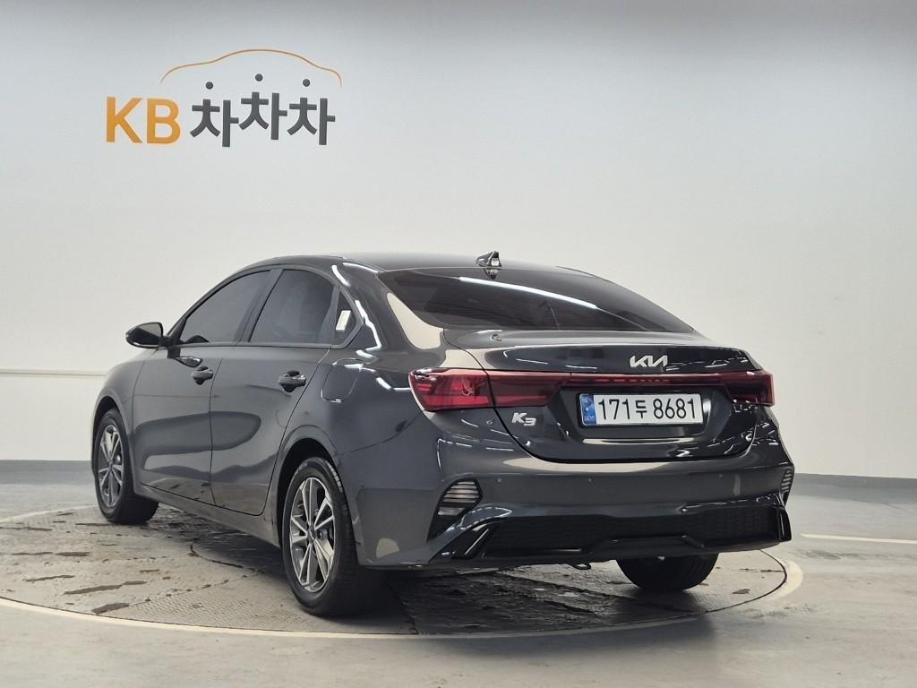 KIA K3 - Vista 2
