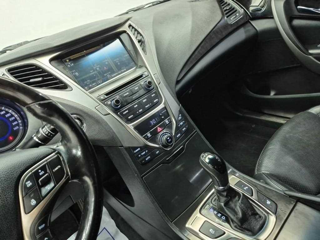HYUNDAI Grandeur - Vista 10