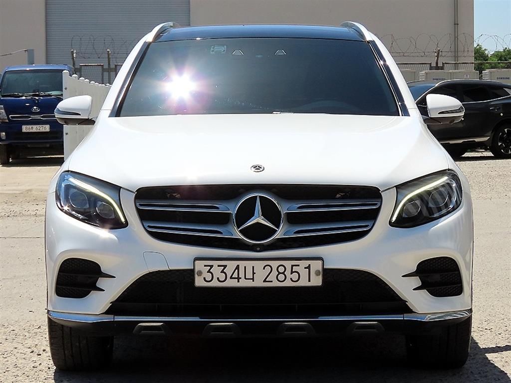 Mercedes Benz GLC Class 2019 Blanco - Importación desde Corea - HF Imports Iquique - Foto 1