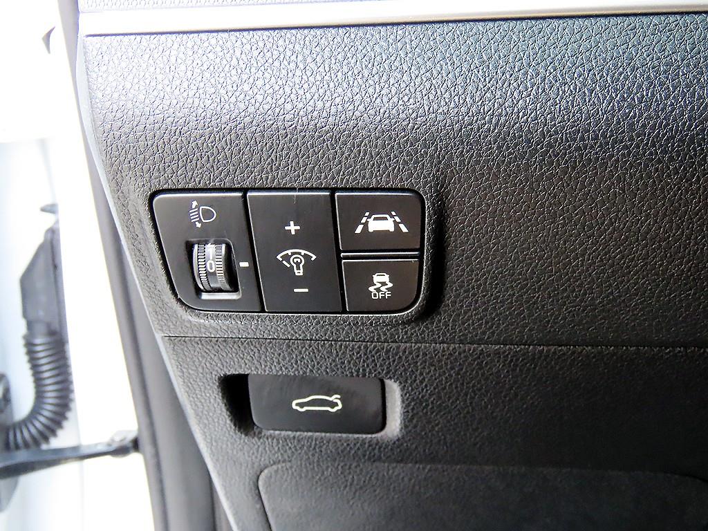 KIA K5 - Vista 12