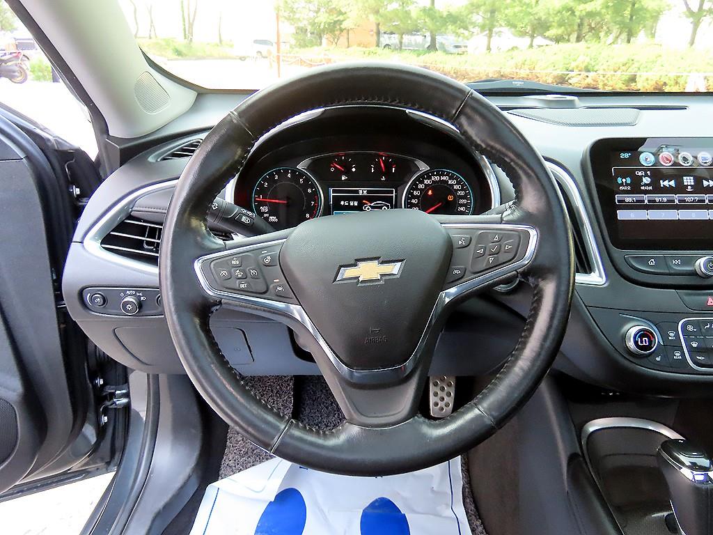 Chevrolet Malibu - Vista 8