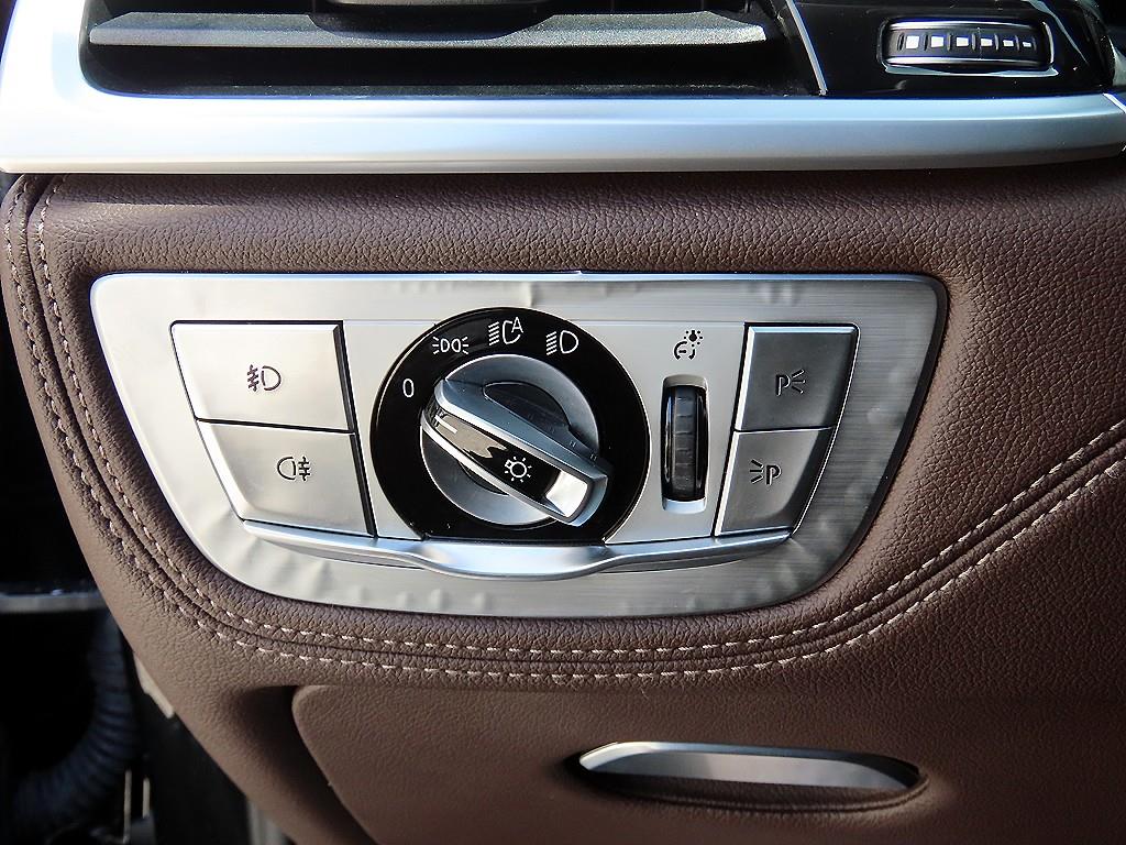 BMW 7 Series 2016 Negro - Importación desde Corea - HF Imports Iquique - Foto 13