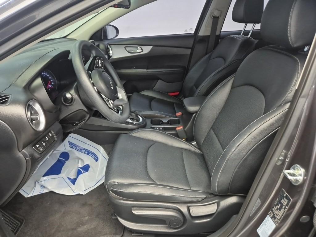 KIA K3 2022 Gris - Importación desde Corea - HF Imports Iquique - Foto 17