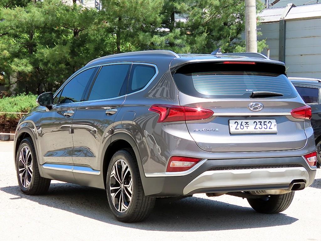 HYUNDAI Santa Fe - Vista 3