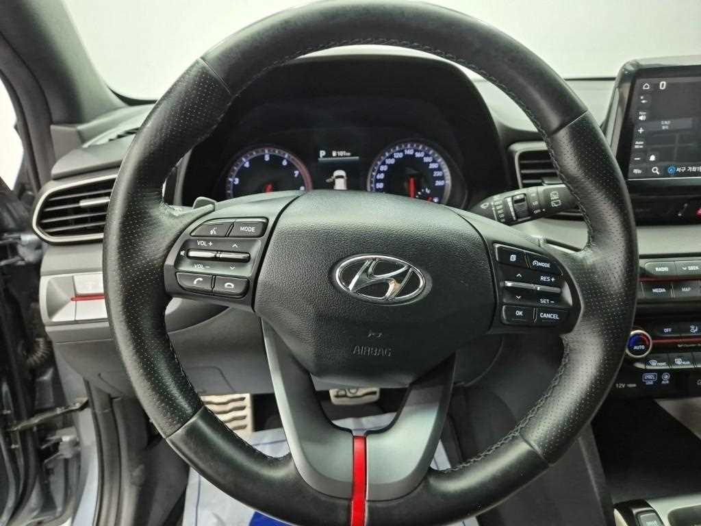 HYUNDAI Veloster - Vista 9
