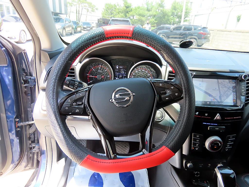 Ssangyong Tivoli - Vista 8