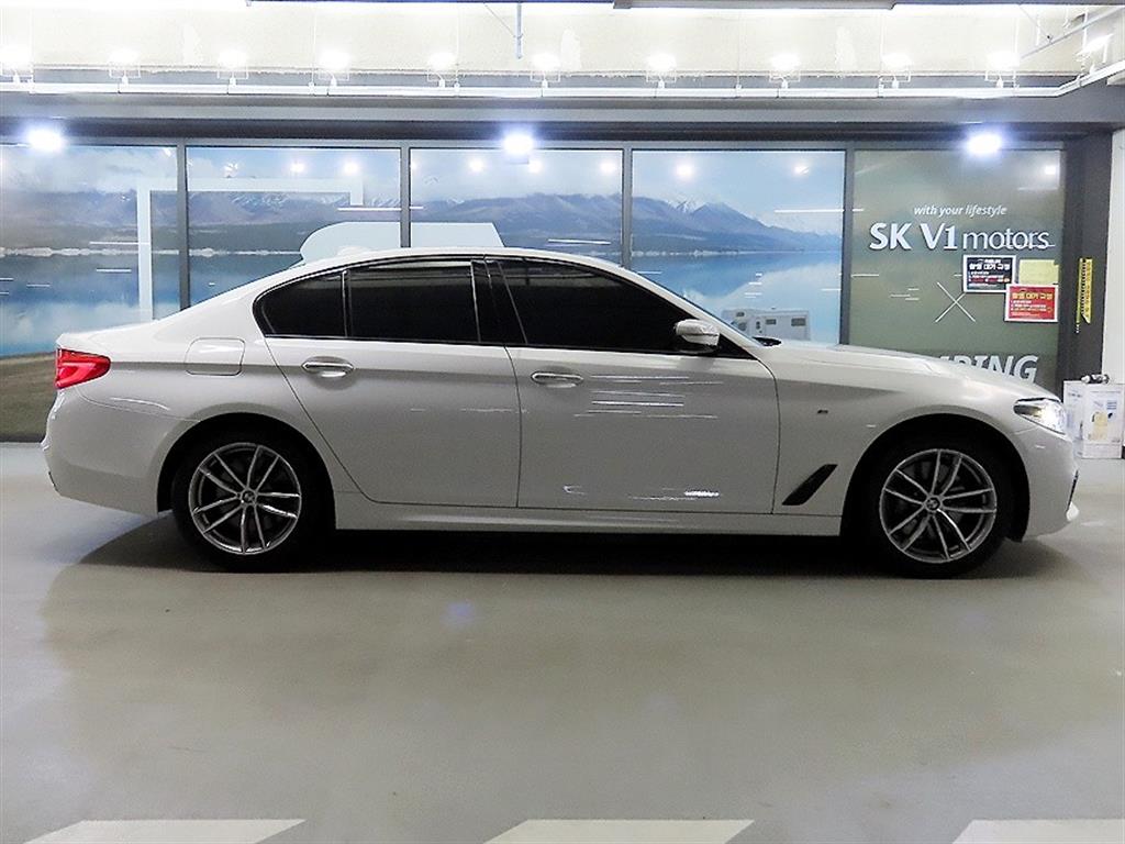 BMW 5 Series - Vista 3