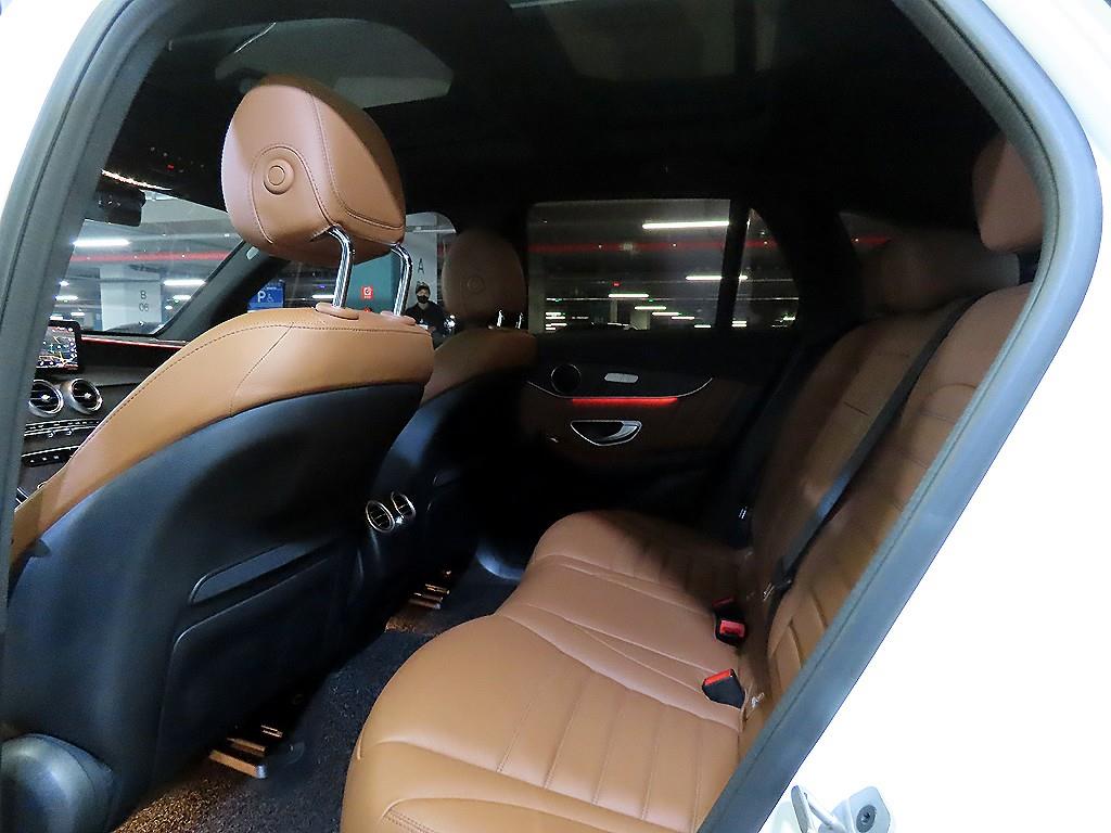 Mercedes Benz GLC Class - Vista 7