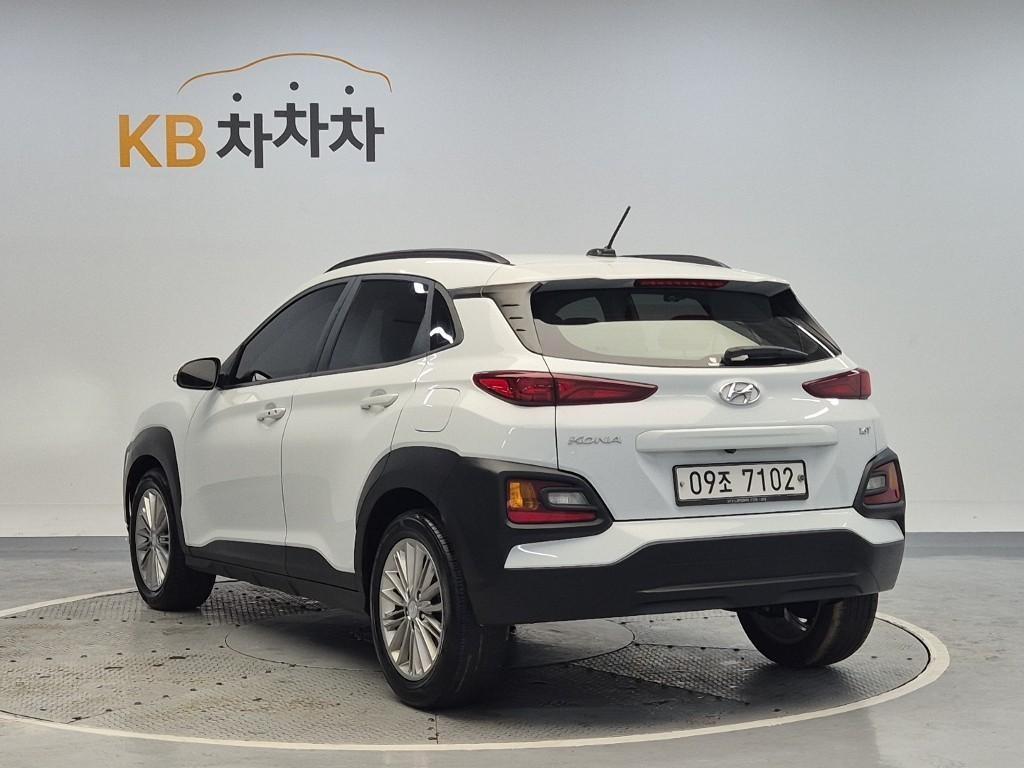 HYUNDAI Kona - Vista 2