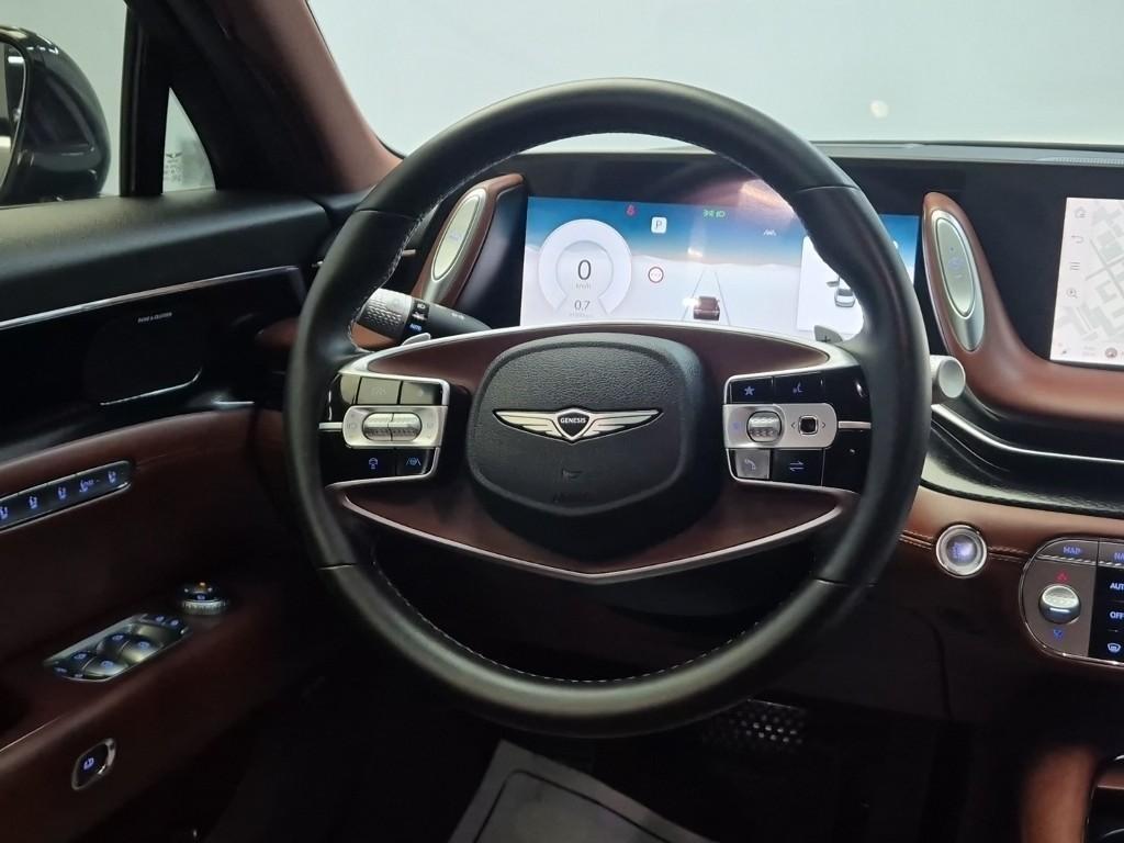 Genesis G90 - Vista 9