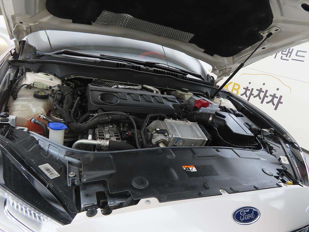 Ford Mondeo 2019 Blanco - Importación desde Corea - HF Imports Iquique - Foto 19
