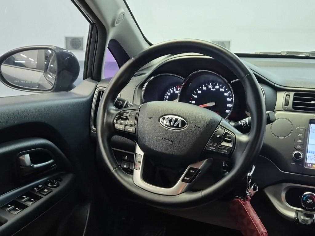 KIA Pride - Vista 9