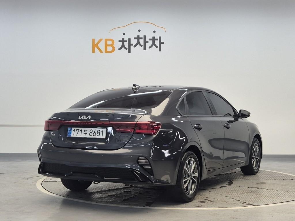 KIA K3 - Vista 4
