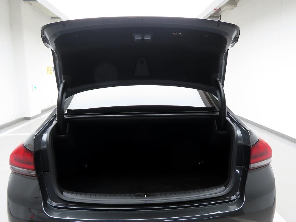 Genesis G80 - Vista 5