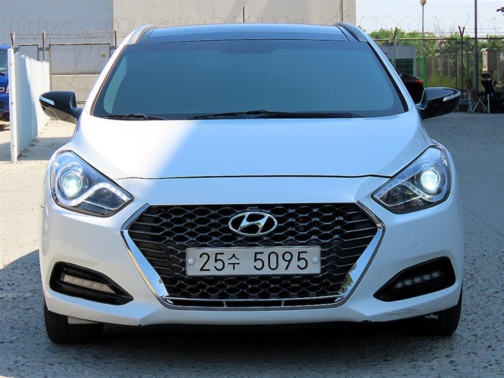 HYUNDAI i40 2013 Blanco - Importación desde Corea - HF Imports Iquique - Foto 1