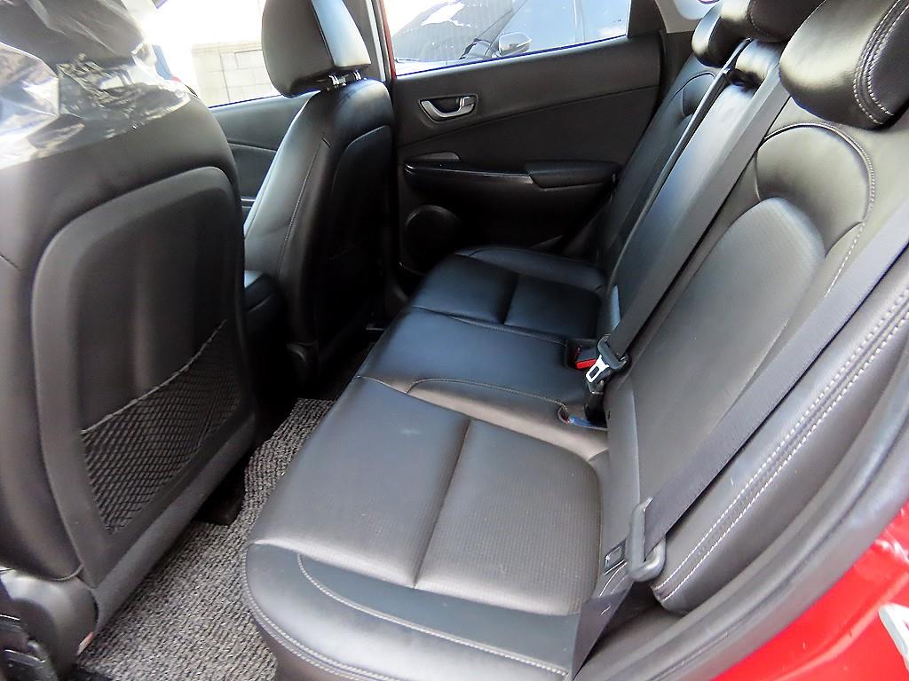 HYUNDAI Kona - Vista 6