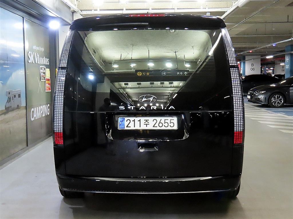 HYUNDAI Staria - Vista 5