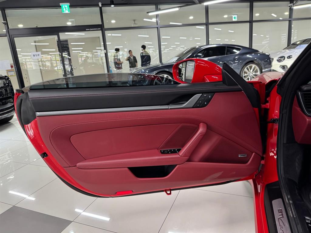 Porsche 911 - Vista 7
