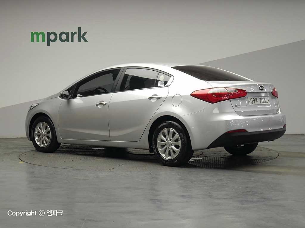 KIA K3 - Vista 3