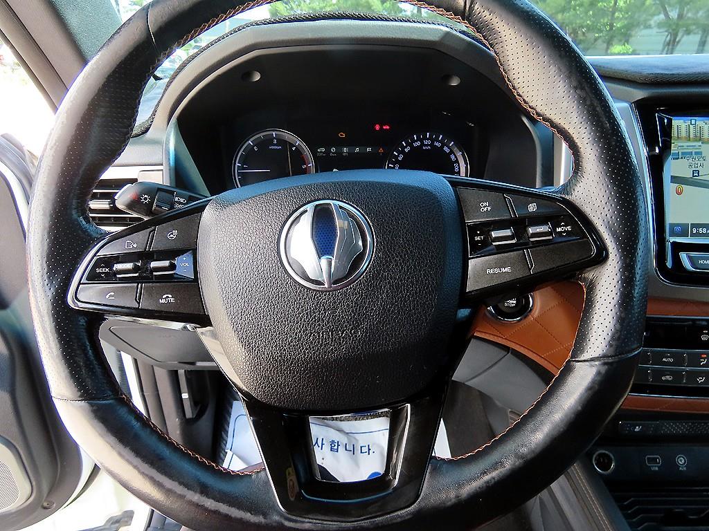 Ssangyong Rexton - Vista 8