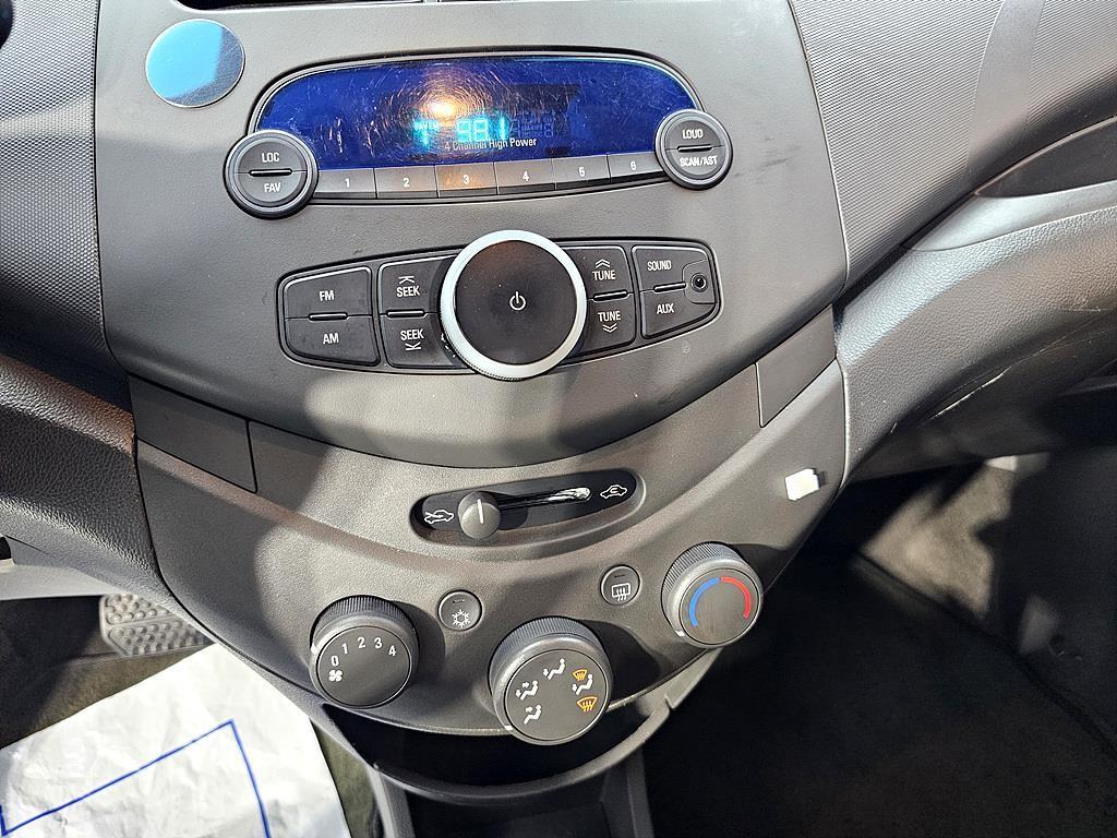 Chevrolet Spark - Vista 11