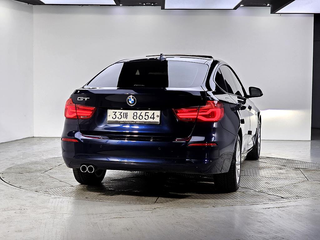 BMW Gran Turismo - Vista 3