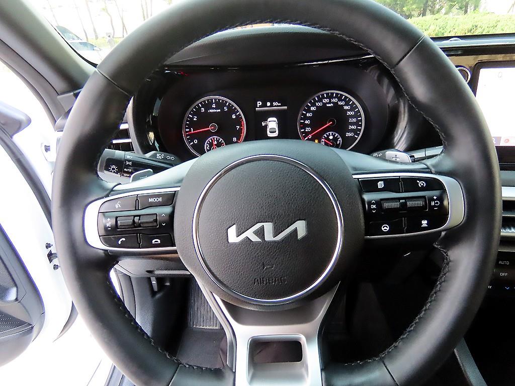 KIA K5 - Vista 8