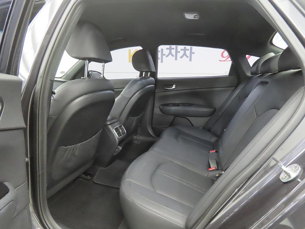 KIA K5 - Vista 6