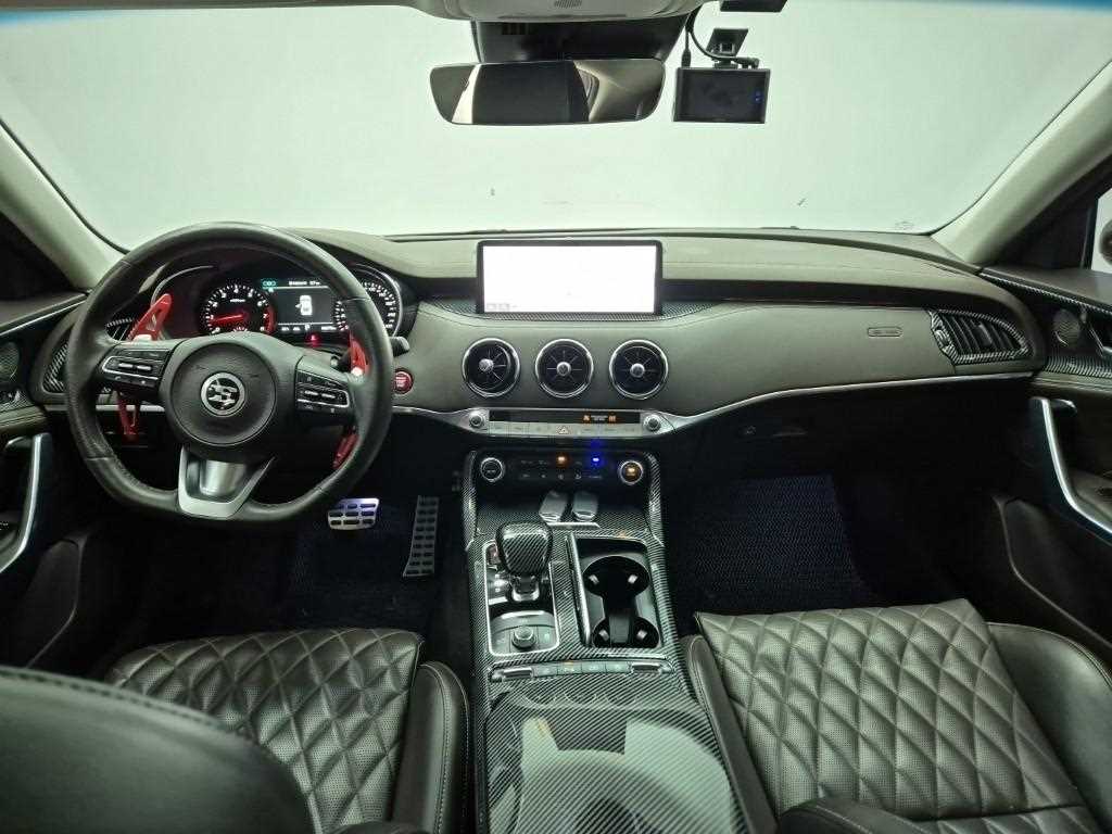 KIA Stinger - Vista 7