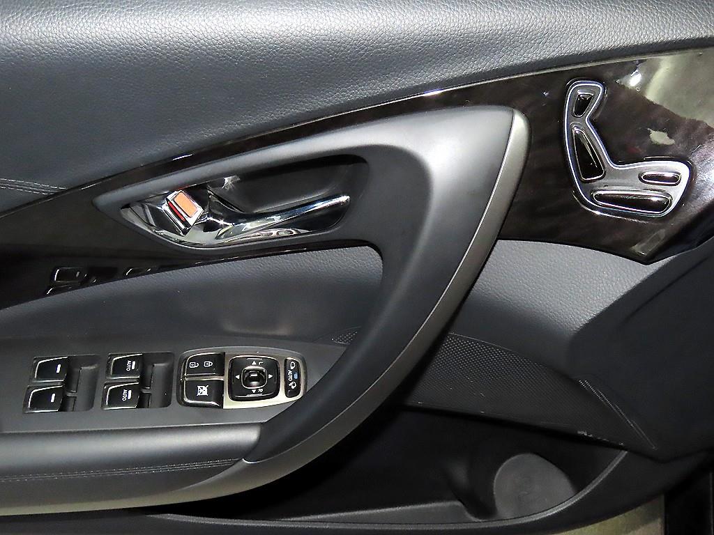 HYUNDAI Grandeur 2013 Negro - Importación desde Corea - HF Imports Iquique - Foto 13