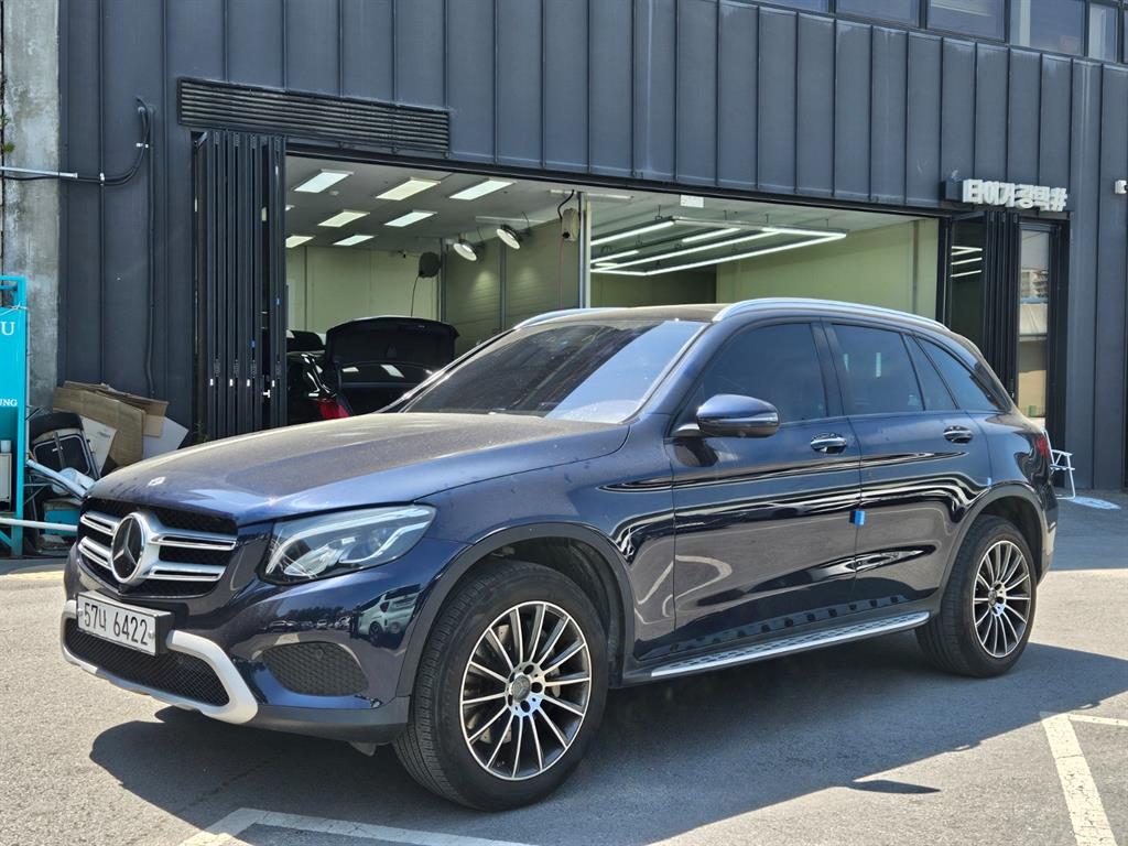 Mercedes Benz GLC Class 2019 Azul - Importación desde Corea - HF Imports Iquique - Foto 1