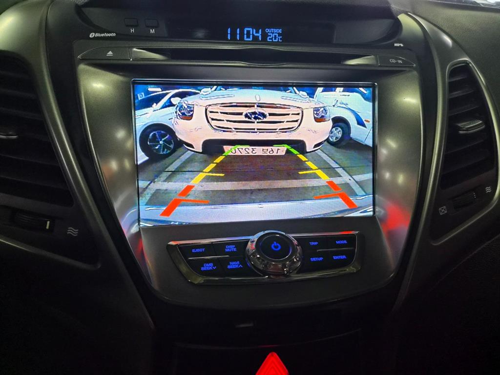 HYUNDAI Avante - Vista 9