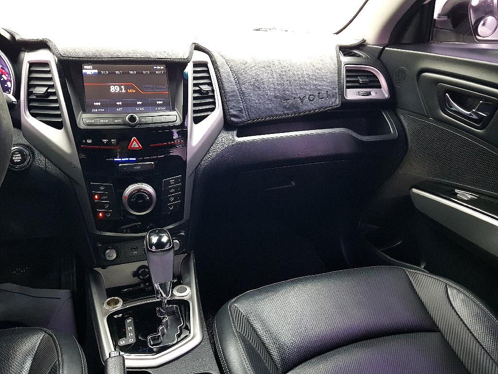 Ssangyong Tivoli - Vista 10
