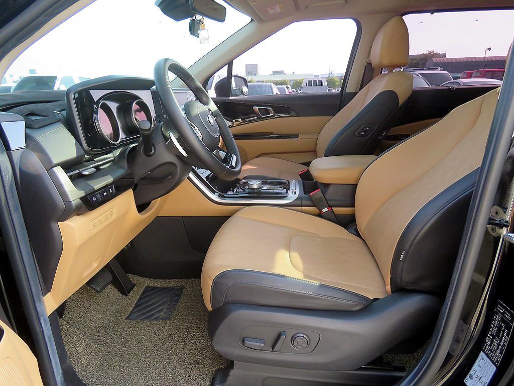 KIA Carnival - Vista 7