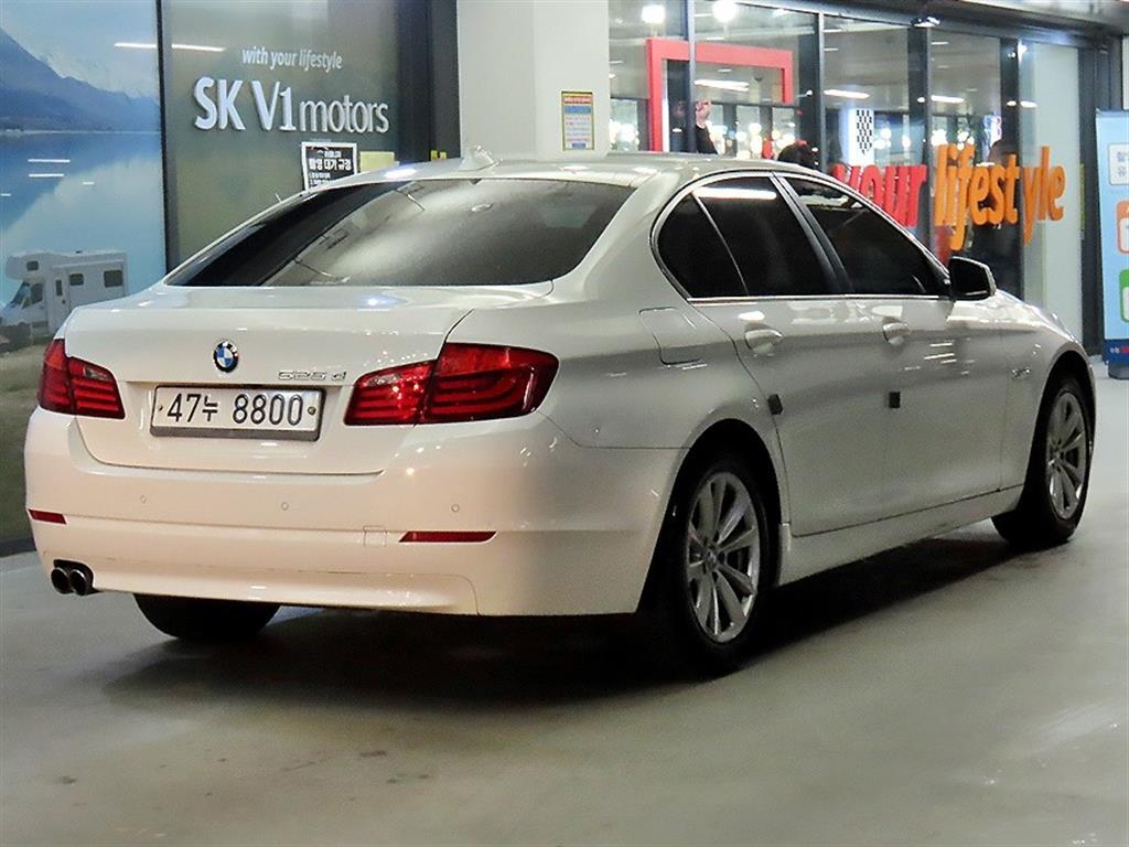 BMW 5 Series - Vista 4
