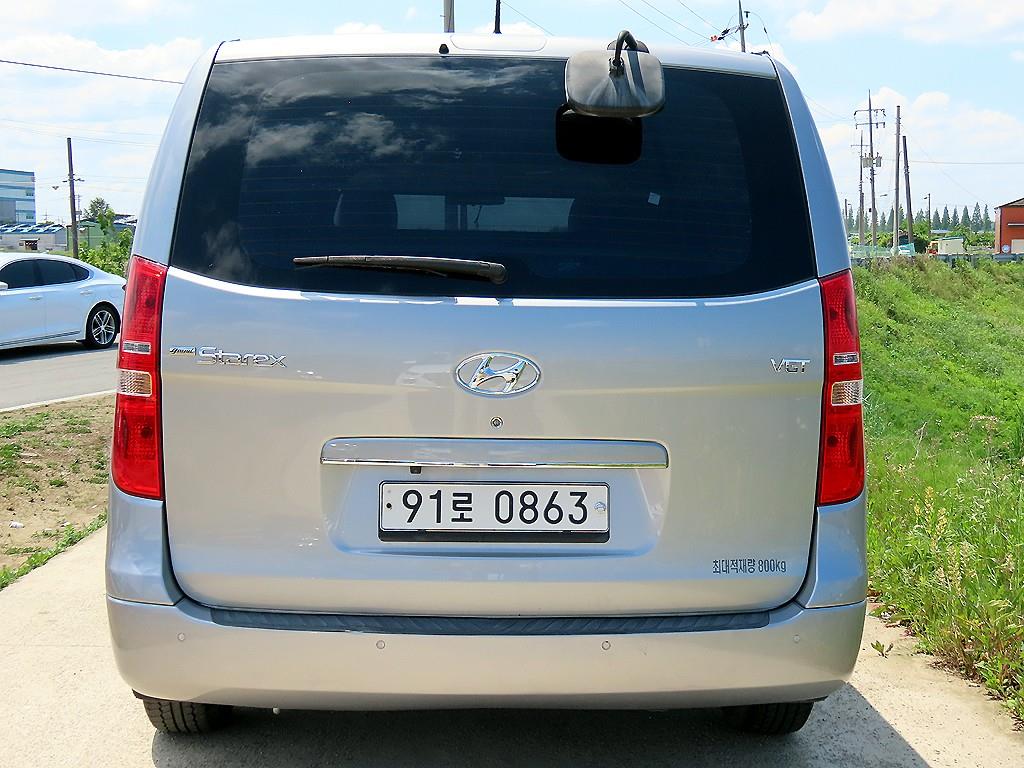 HYUNDAI Starex - Vista 5