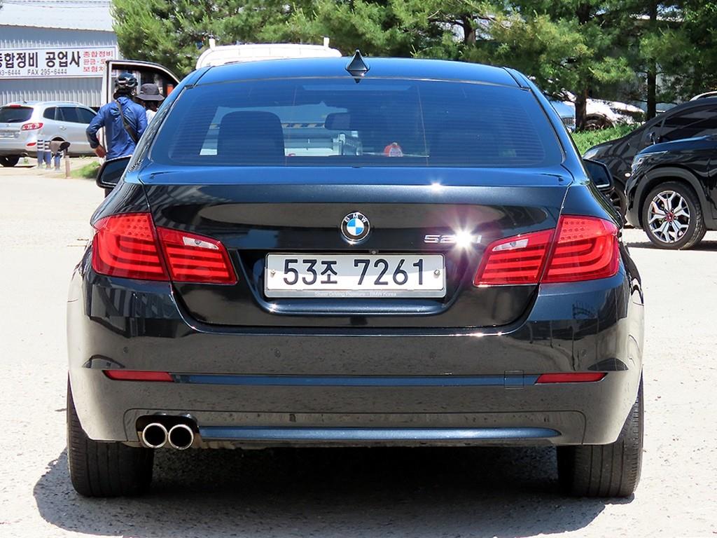 BMW 5 Series - Vista 4