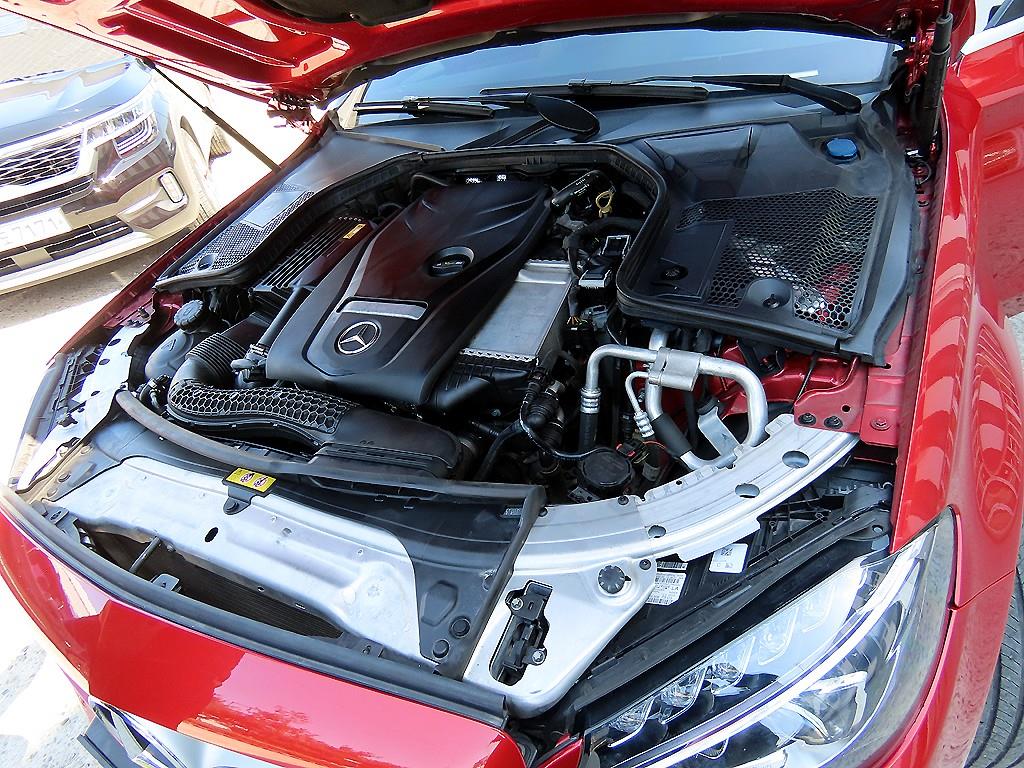 Mercedes Benz C Class 2017 Rojo - Importación desde Corea - HF Imports Iquique - Foto 19