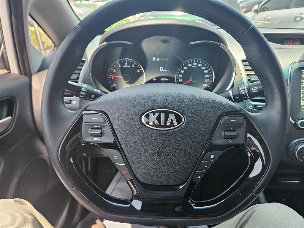 KIA K3 - Vista 9