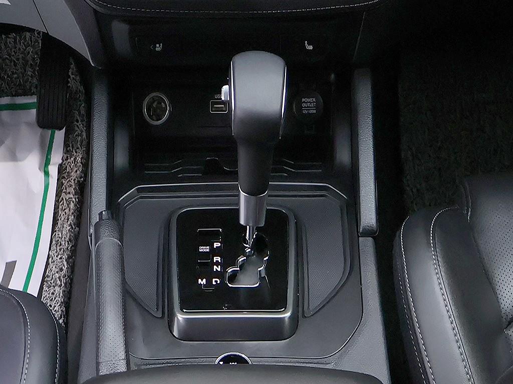 Ssangyong Rexton 2023 Gris - Importación desde Corea - HF Imports Iquique - Foto 10